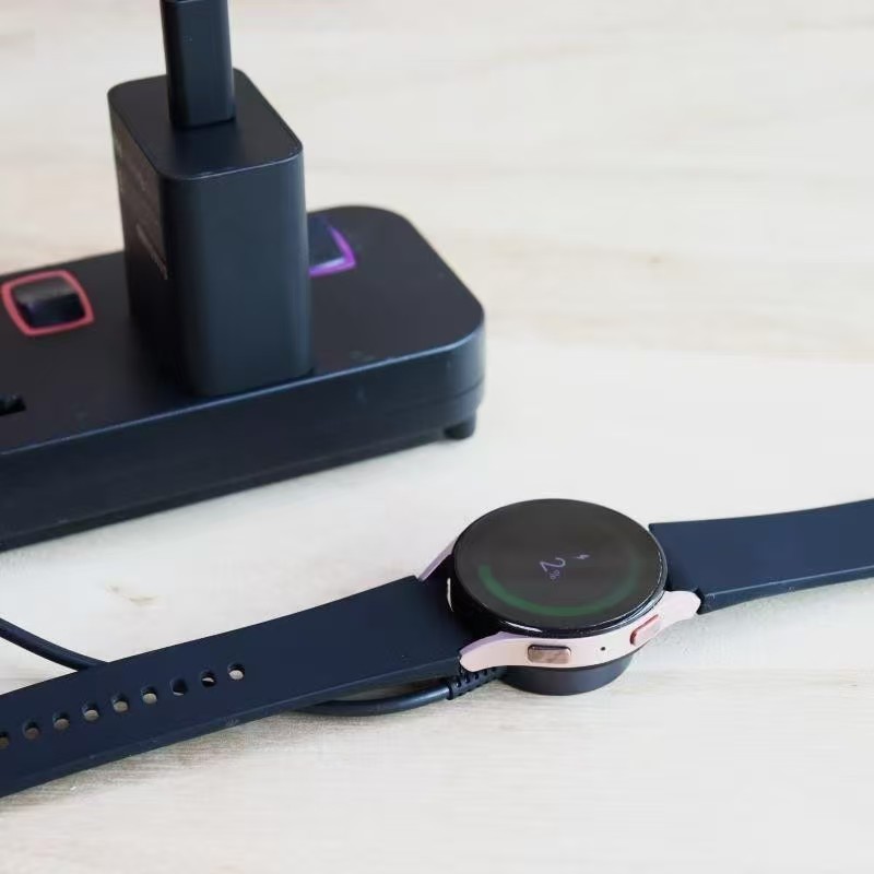 Watch Charger Cable - Magnetyczna, bezprzewodowa, przenośna stacja ładująca USB-C